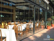 Безрамное остекление ресторанов,   беседок от производителя PanoramGlass